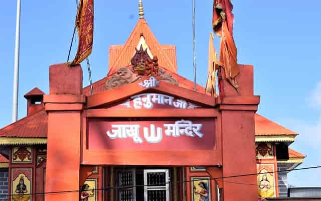 जाखू मंदिर में मौजूद हैं हनुमान जी के पद-चिह्न. | Jakhoo Temple Shimla in Hindi 